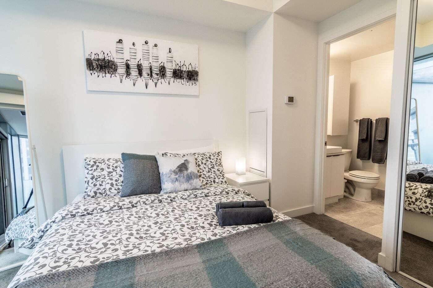Aoc Suites - Two Bedroom Condo - City/Cn Tower View Toronto Esterno foto
