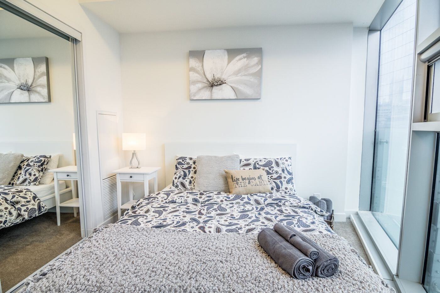Aoc Suites - Two Bedroom Condo - City/Cn Tower View Toronto Esterno foto